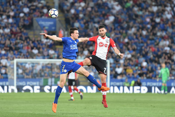 正如去年某 正如去年某